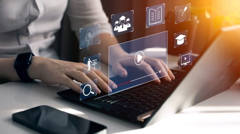 Netflix-Style Microlearning Is Transforming L&D How Netflix-Style Microlearning Is Transforming Learning And Development