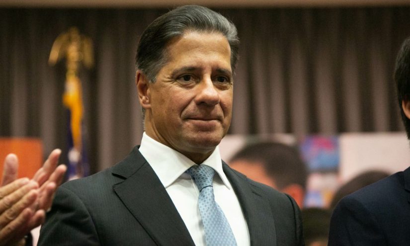 LAUSD Superintendent Alberto Carvalho Placed on Paid Leave After FBI Raids – The 74 LAUSD Superintendent Alberto Carvalho Placed on Paid Leave After FBI Raids – The 74