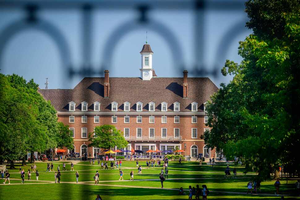 How the University of Illinois Turns Students Into Leaders | Getting In How the University of Illinois Turns Students Into Leaders | Getting In